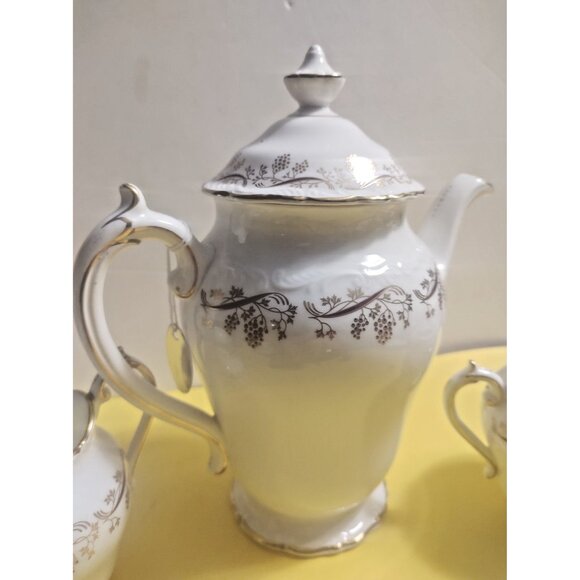 Coalport Bone China Tea Pot, Sugar & creamer set "Burgundy" pattern - Picture 6 of 16